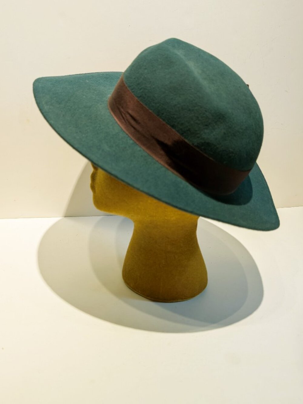 Green Doeskin Green felt 100% wool hat Geo. W. Bollman & Co.